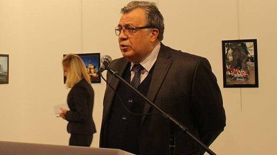 Rusya Büyükelçisi Ankara'da suikaste uğradı