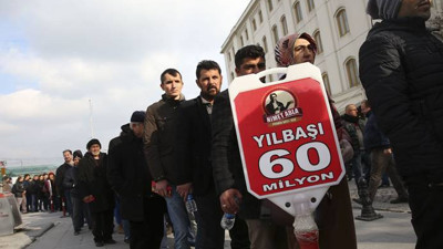 Yılbaşı piyango biletlerine yoğun ilgi