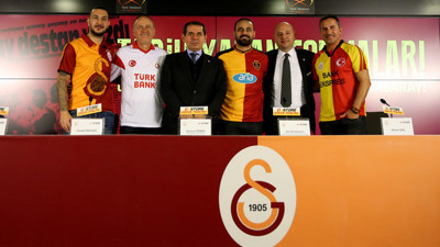 Galatasaray, 'Tarih yazan formalar'ı tanıttı