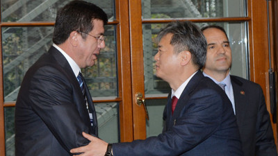 Zeybekci'den Cenevre'de ikili temaslar