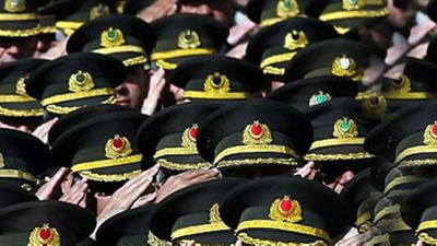 ''820 askeri personel daha TSK'dan ihraç edildi''