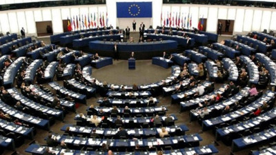 Apple'a vergi cezası krizi AP'de ele alındı