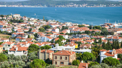 Bayramda nüfusu 5 binden 60 bine yükseldi