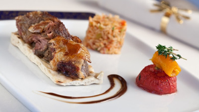 Yabancılar lüks yemeğe yılda 300 milyon dolar ödüyor