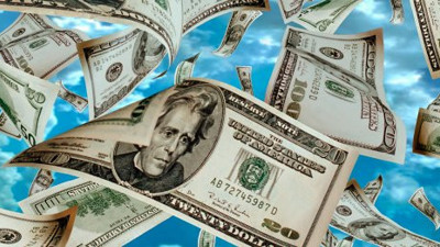 Dolar sakin günde 2.95'in üzerine çıktı