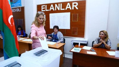 Azerbaycan referandum için sandık başına gitti