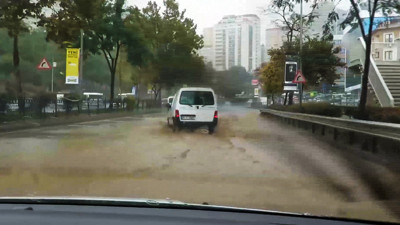 İstanbul'da sağanak!
