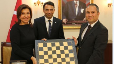 Cezaevlerindeki çocuklara satranç sınıfları açılıyor