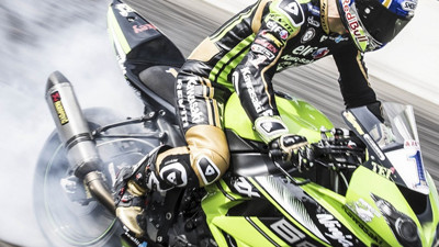 Mili motosikletçiler Almanya'da tozu dumana kattı