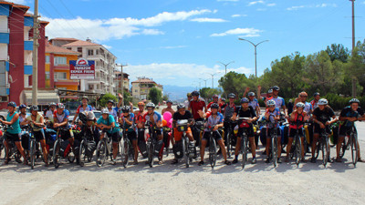 Bisikletle 15 ülke gezecekler