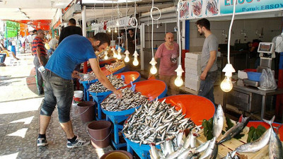 Balıkçılar 'vira bismillah' dedi tezgahlar şenlendi