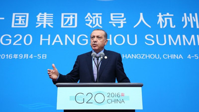 Erdoğan: Batı'nın sığınmacı sorunundaki ırkçı tavrı utanç verici