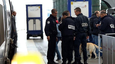 Fransa'da trenlerde ek güvenlik önlemi