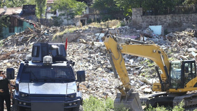 Ankara'da gecekondu yıkım ekibine ateş açıldı