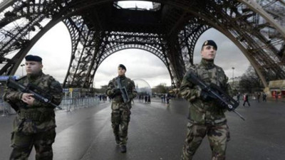 Paris'te şüpheli araçta mutfak tüpleri bulundu