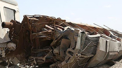 Mısır'da tren kazası: 5 ölü 27 yaralı