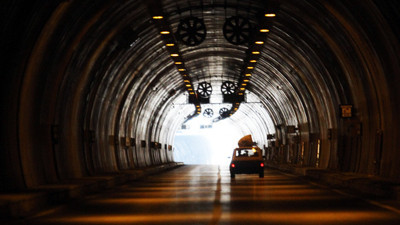 Tüneller birbirine bağladı