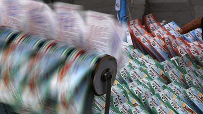 Yılbaşı talihlileri ikramiyelerini aldı