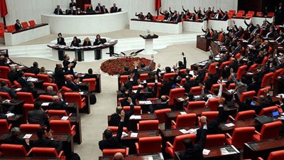 TBMM Genel Kurulu tartışma ile açıldı