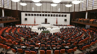 Anayasa değişiklik teklifinin 7. maddesi kabul edildi