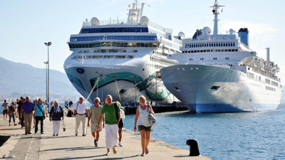 Kruvaziyerlerin yarısı Kuşadası'nı tercih etti