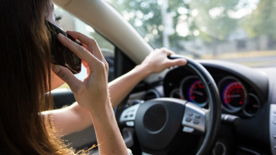 Telefon alkolden daha tehlikeli