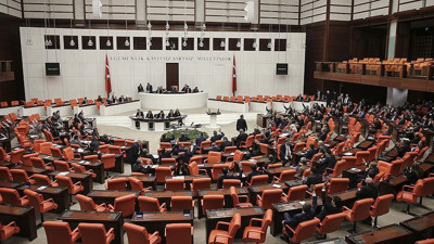 Anayasa teklifi Meclis'ten geçti
