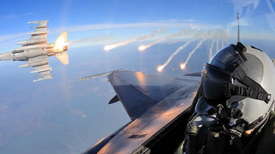 Türk ve Rus jetlerinden DEAŞ'a ortak hava harekatı