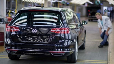 Volkswagen, Passat üretimini kısıyor
