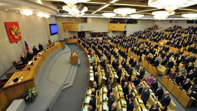 Rus meclisi 779.5 milyon ruble tasarruf etti