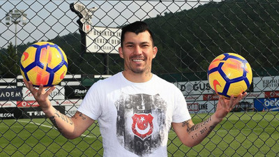 Medel: Şampiyonluk hayalimi yarıda bırakıp gitmek istemiyorum