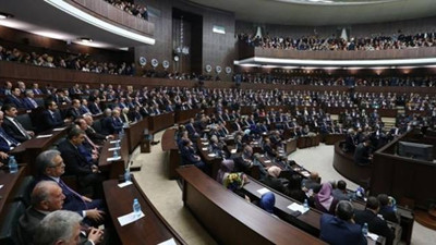 AK Parti Grubu'nda yarın seçim yapılacak