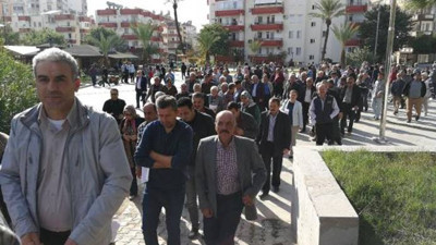Mersin'de çok sayıda partili MHP'den istifa etti