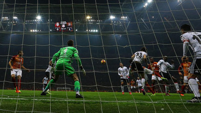 Yılın son derbisinde kimin yüzü gülecek?