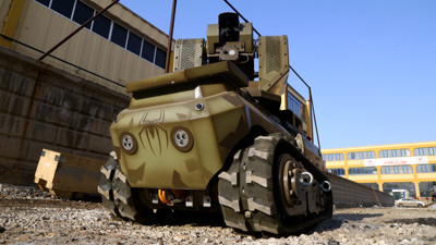 Mini tank ANKEBOT kışla yolunda