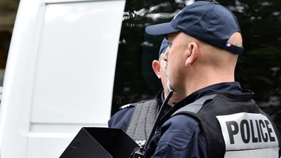 Fransa'da aşırı sağcı partiye polis baskını