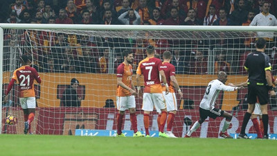 Galatasaray'da düşüş sürüyor