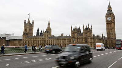 Brexit anlaşmasını imzadan önce parlamento onaylayacak