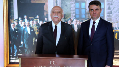 Uçaklara yakıt desteği