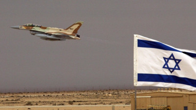 İsrail bir füzeyi havada imha etti