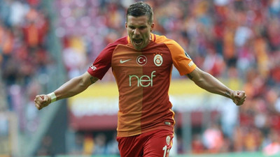 Podolski'den transfer açıklaması