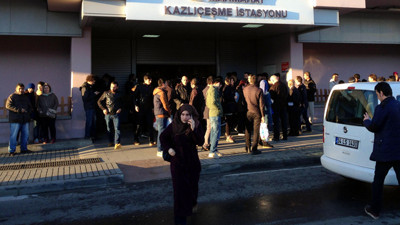 Marmaray'da arıza seferleri aksattı