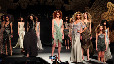 Mercedes-Benz Moda Haftası tam gaz