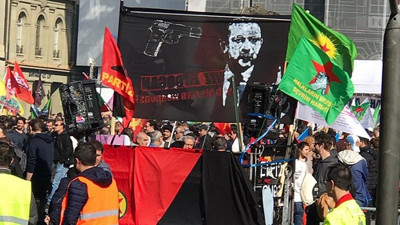 İsviçre'den Erdoğan'ı hedef gösteren pankarta soruşturma