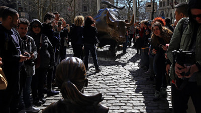 Korkusuz Kız, boğaya karşı