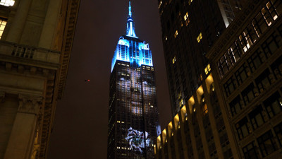 Empire State'de görsel şölen