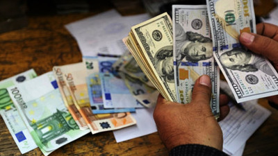 Dolar, 3,59'un altını gördü