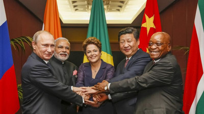 BRICS 3 milyar dolar bor&ccedil; verecek