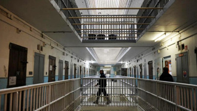 Fransa'daki hapishanelerde tutuklu rekoru