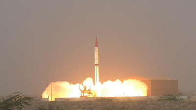 Kuzey Kore balistik füze denedi